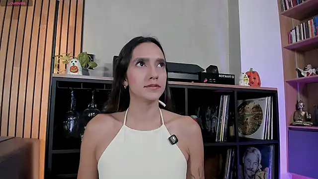 honeyhot69   online show from October 11, 2025, 11:31 am