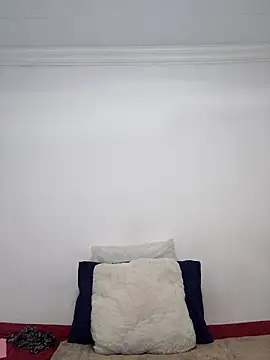 Curvy sluty online show from November 12, 2025, 8:15 am