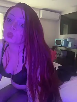 Snapshot of tatted-bitty chatting on March 13, 2025, 11:27 pm tatted-bitty online show from March 13, 2025, 11:27 pm