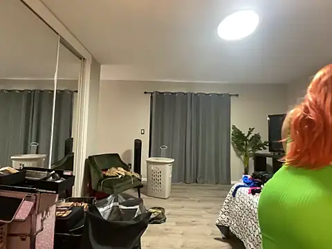 Snapshot of tatted-bitty chatting on March 22, 2025, 11:20 pm tatted-bitty online show from March 22, 2025, 11:20 pm