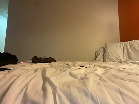 Snapshot of tatted-bitty chatting on November 18, 2025, 4:06 am tatted-bitty online show from November 18, 2025, 4:06 am