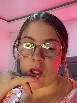 HannyGil online show from March 7, 2026, 6:43 am