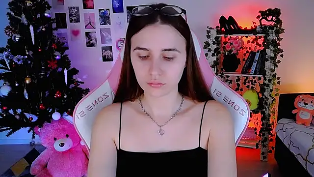 AliceCharmy online show from December 13, 2024, 12:17 pm