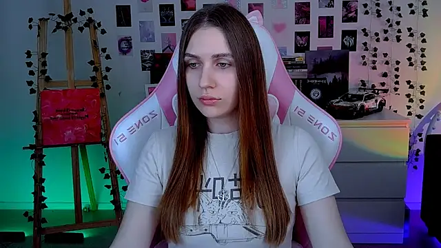 AliceCharmy online show from October 7, 2025, 6:54 am