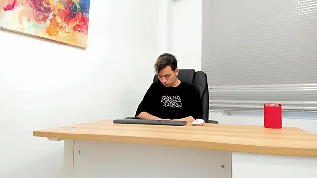 bunny maxi online show from March 13, 2025, 12:35 pm