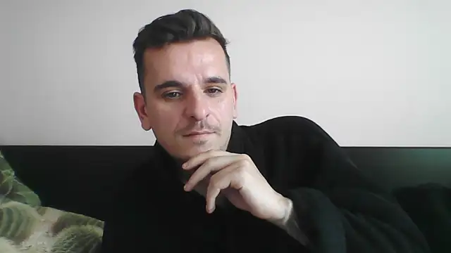 Huge cock22cm online show from March 10, 2025, 10:37 am