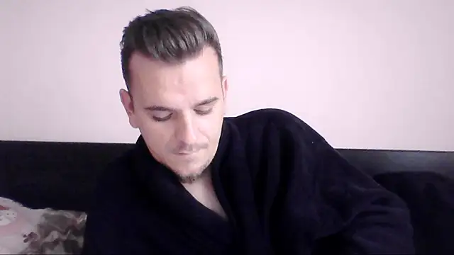 Huge cock22cm online show from October 3, 2025, 8:55 am