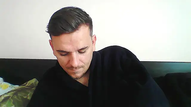 Huge cock22cm online show from October 22, 2025, 8:25 am