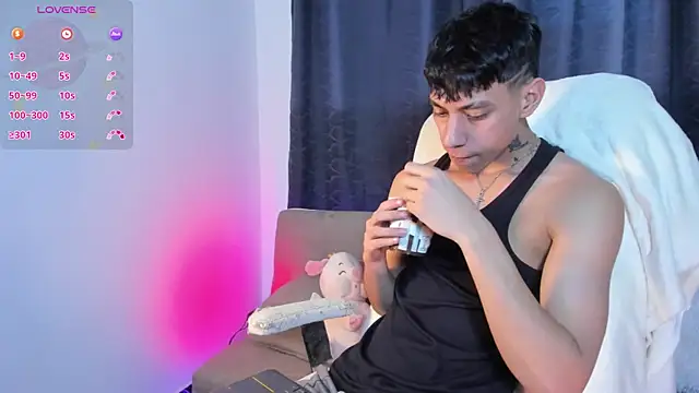 Josep Davies online show from January 9, 2025, 10:31 pm