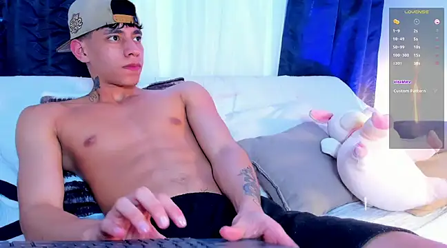 Josep Davies online show from February 26, 2025, 11:41 am