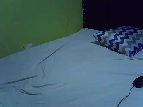 tasha-ashah online show from September 18, 2025, 3:52 am