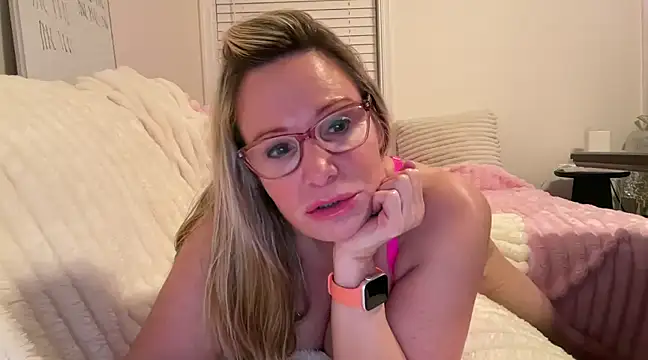 Milf Goddess online show from February 28, 2025, 4:54 am