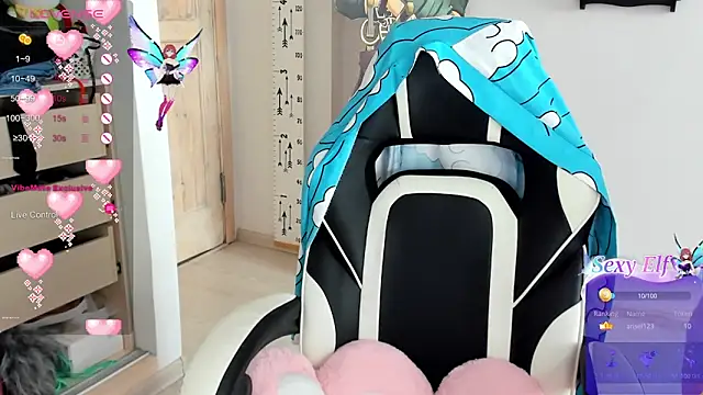 folinskayyya online show from March 8, 2025, 3:39 am