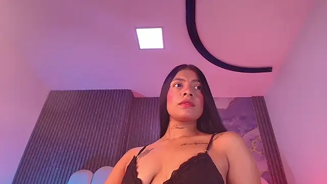 hot dione online show from April 21, 2026, 7:17 pm