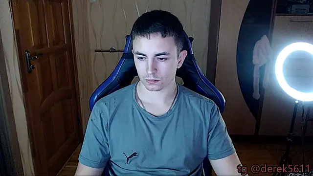 bigmark033 online show from November 12, 2025, 4:51 pm