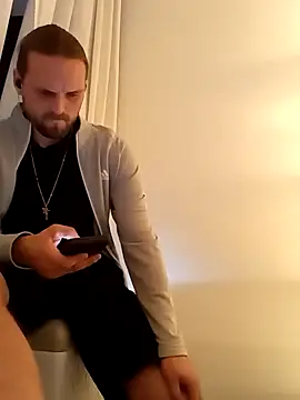 VitaminmanFL online show from January 2, 2025, 2:33 am