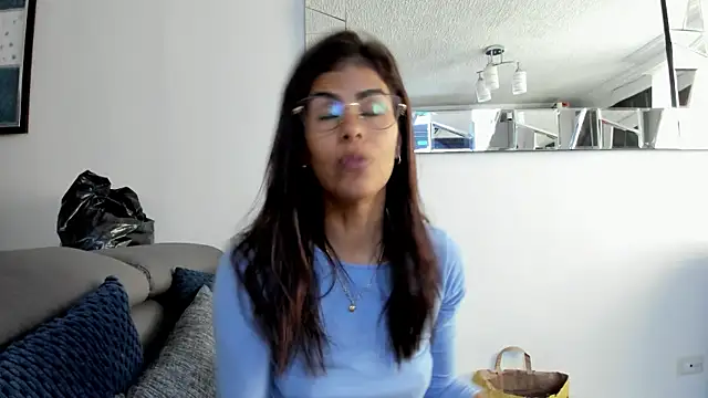 Snapshot of karlina_charlotte1 chatting on March 3, 2025, 1:20 pm karlina charlotte1 online show from March 3, 2025, 1:20 pm
