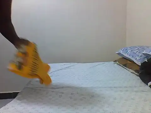 Snapshot of princess-cutie12 chatting on October 5, 2025, 1:09 pm princess-cutie12 online show from October 5, 2025, 1:09 pm