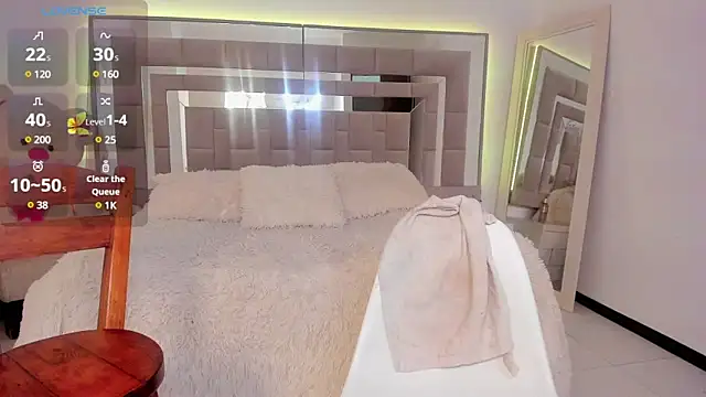 Nicolle foxy online show from December 20, 2024, 7:07 pm