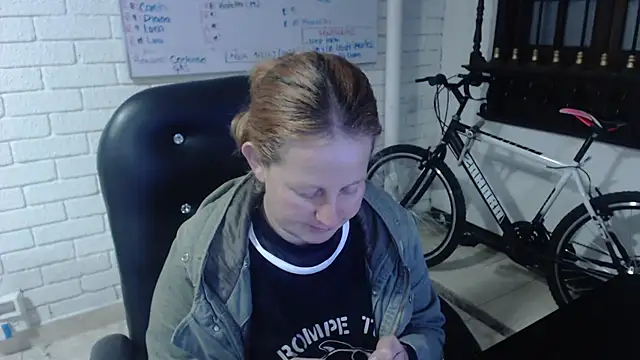 ViioletaMora online show from February 22, 2025, 3:34 am