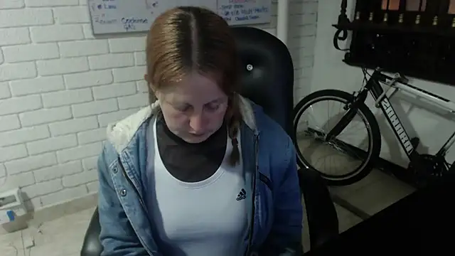 ViioletaMora online show from February 23, 2025, 12:51 am