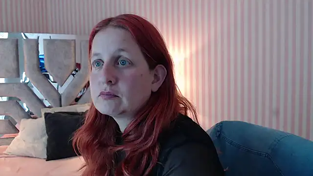 ViioletaMora online show from March 12, 2025, 1:47 am