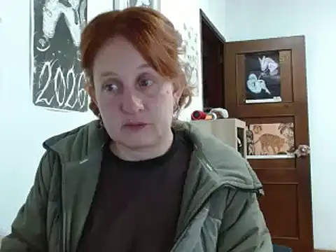 Snapshot of ViioletaMora chatting on April 26, 2026, 4:21 am ViioletaMora online show from April 26, 2026, 4:21 am
