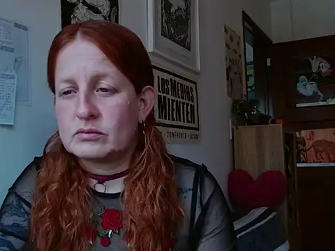 Snapshot of ViioletaMora chatting on April 29, 2026, 8:26 pm ViioletaMora online show from April 29, 2026, 8:26 pm