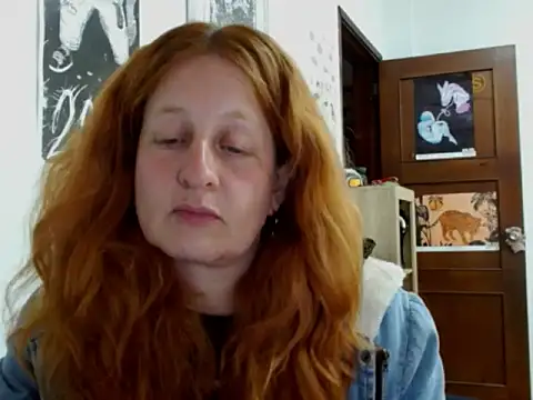 Snapshot of ViioletaMora chatting on May 20, 2026, 4:40 am ViioletaMora online show from May 20, 2026, 4:40 am