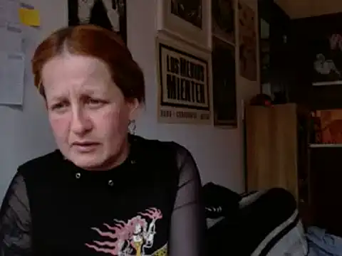 Snapshot of ViioletaMora chatting on May 28, 2026, 6:38 pm ViioletaMora online show from May 28, 2026, 6:38 pm