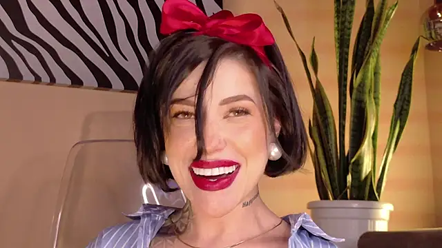 Hannah Borbon online show from October 1, 2025, 8:48 pm