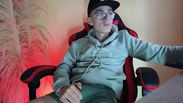 Elian Cooper online show from February 26, 2025, 12:47 pm