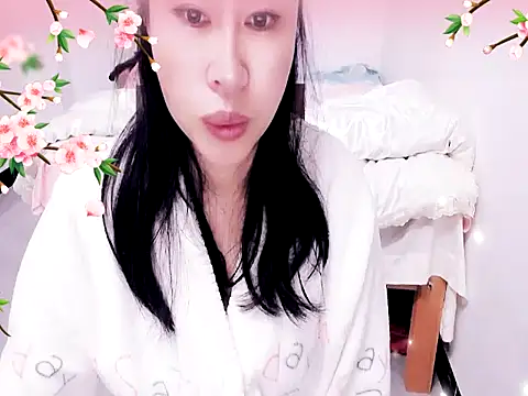 xiaoxuer online show from February 16, 2025, 4:53 am