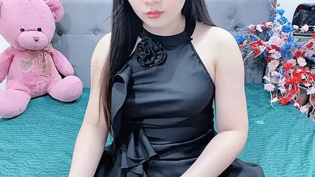 Funikio online show from April 13, 2026, 2:39 am