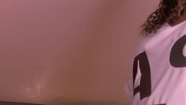 memphiswilliam online show from September 19, 2025, 2:57 am