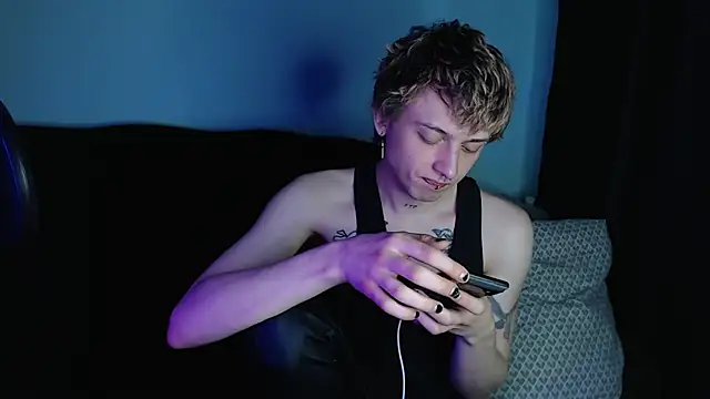 axxxturel online show from February 26, 2025, 4:36 am