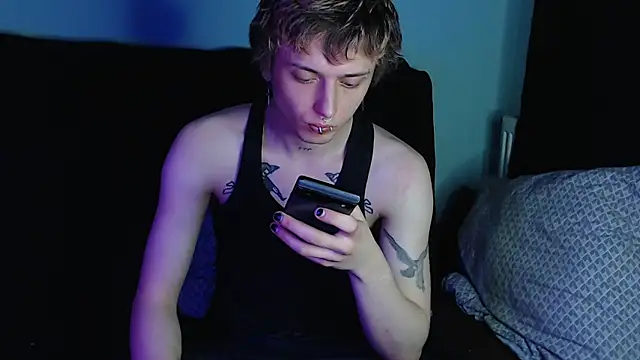 axxxturel online show from February 28, 2025, 2:20 am