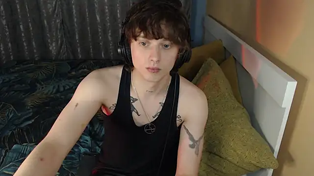 axxxturel online show from September 9, 2025, 2:22 am