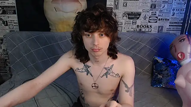 Snapshot of axxxturel chatting on July 3, 2026, 6:36 pm axxxturel online show from July 3, 2026, 6:36 pm