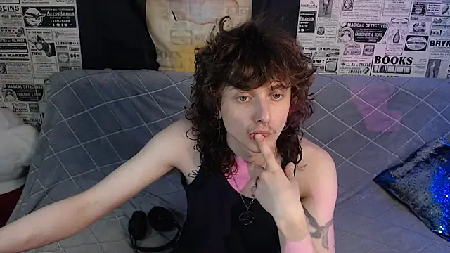 Snapshot of axxxturel chatting on July 11, 2026, 7:05 pm axxxturel online show from July 11, 2026, 7:05 pm