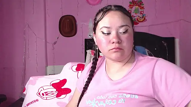 NikkiRous  online show from February 10, 2025, 6:56 pm