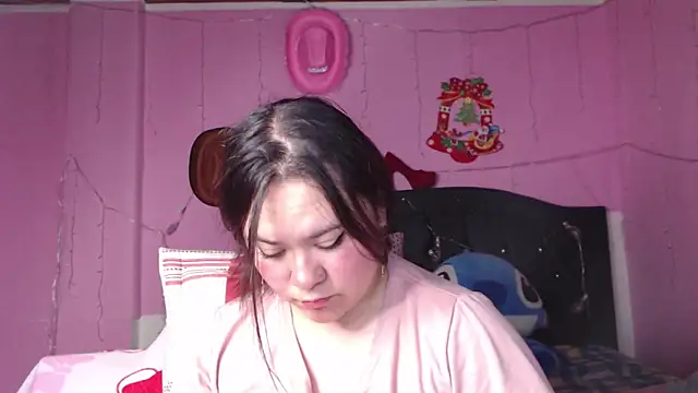 NikkiRous  online show from February 15, 2025, 3:28 pm