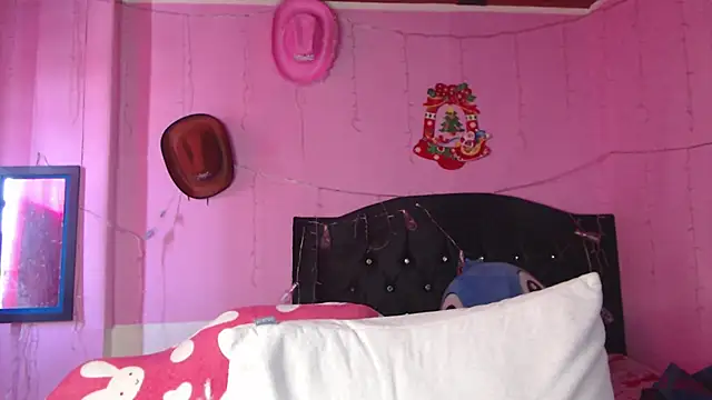 Snapshot of NikkiRous_ chatting on January 9, 2026, 1:58 pm NikkiRous online show from January 9, 2026, 1:58 pm