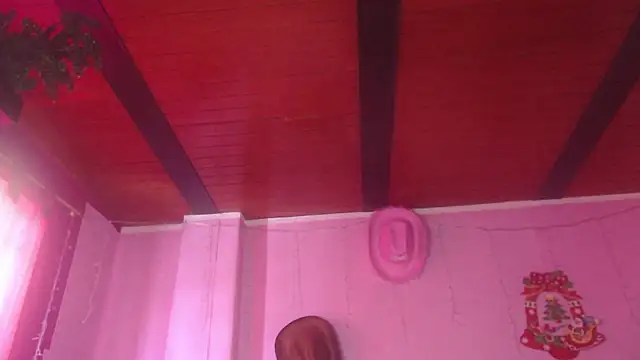 Snapshot of NikkiRous_ chatting on January 11, 2026, 3:06 pm NikkiRous online show from January 11, 2026, 3:06 pm