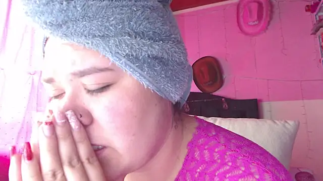 Snapshot of NikkiRous_ chatting on January 18, 2026, 1:48 pm NikkiRous online show from January 18, 2026, 1:48 pm