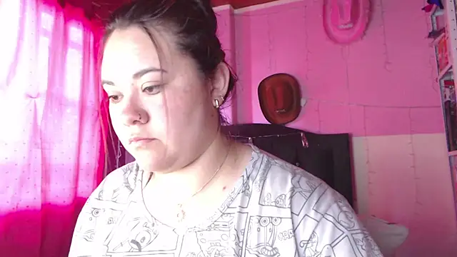 Snapshot of NikkiRous_ chatting on February 17, 2026, 1:18 pm NikkiRous online show from February 17, 2026, 1:18 pm