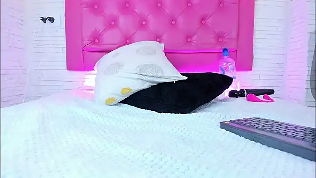 mia 099 online show from January 30, 2025, 10:19 pm