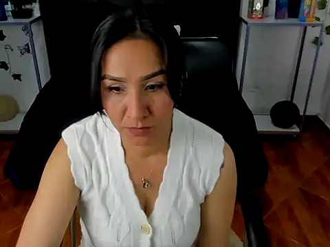 Violeta stilll online show from November 26, 2025, 7:48 pm