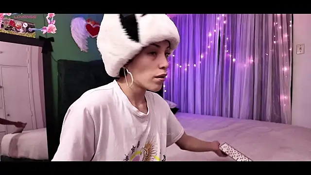 KokoAndRin online show from November 4, 2025, 7:18 am