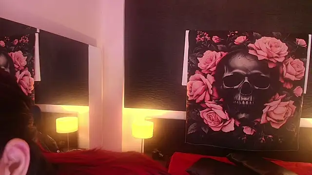 EvaaFoxxy1 online show from April 20, 2026, 12:08 pm